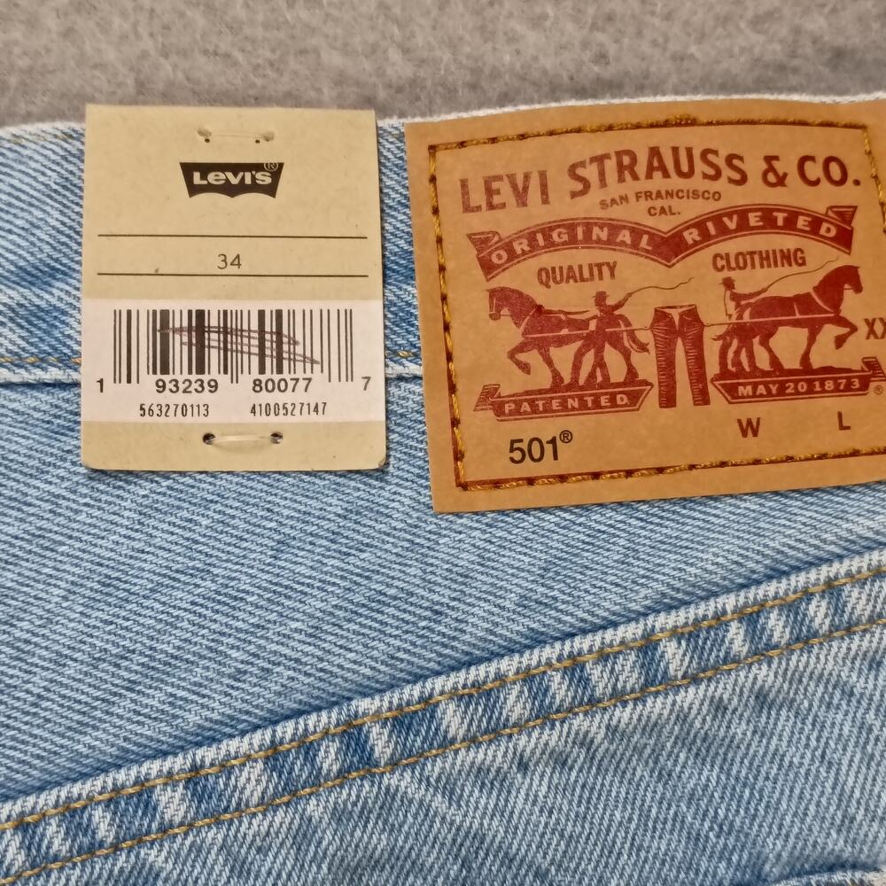 Levis 501 Cutoff Shorts Womens 34 Light Wash Distressed Raw Hem Y2K NWT - Picture 6 of 7